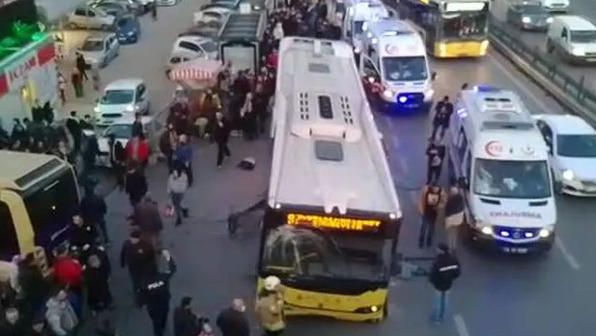 Bahcelievler Collision: Bus and Ambulance Crash, No Casualties - BNN Breaking