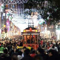 Istanbul Europe's 2nd brightest Christmas city: Research - Türkiye News - Hurriyet Daily News