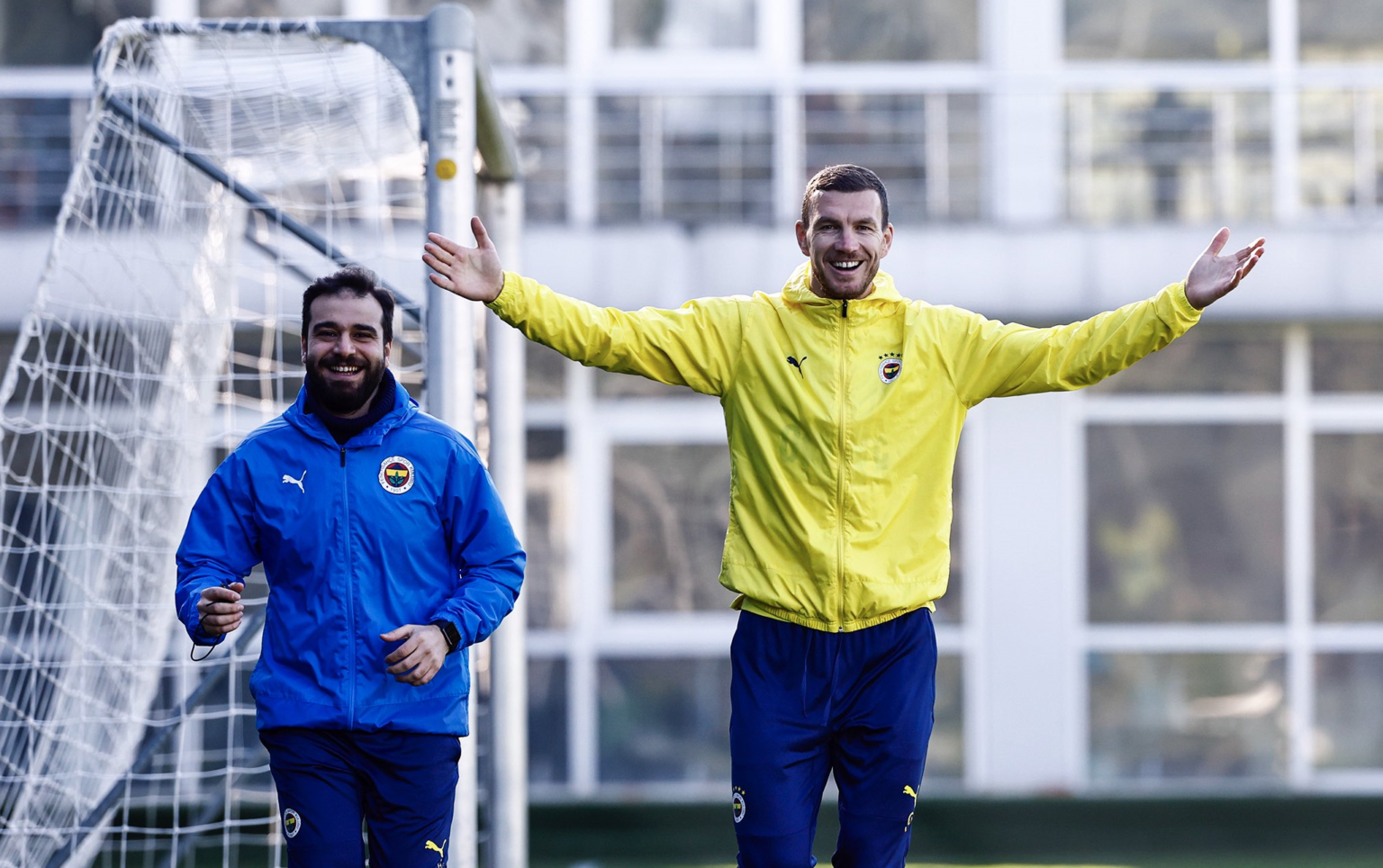 After the Injury: Dzeko arrived for Training with a Smile - Sarajevo Times