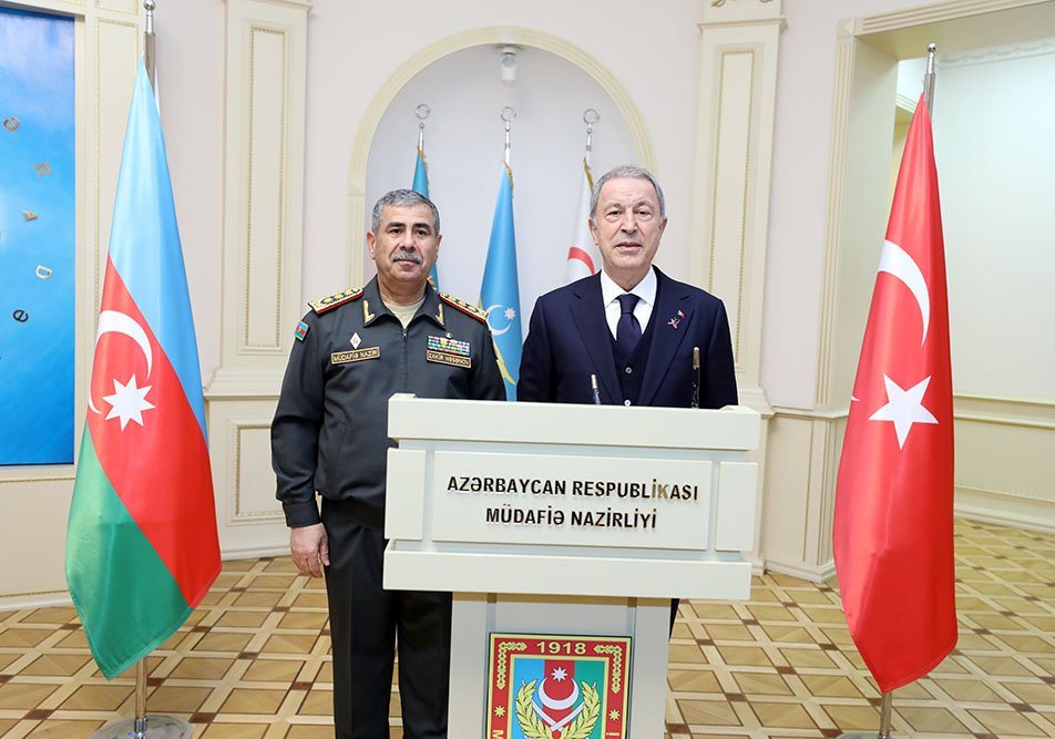 Azerbaijani Defense Minister receives member of Türkiye