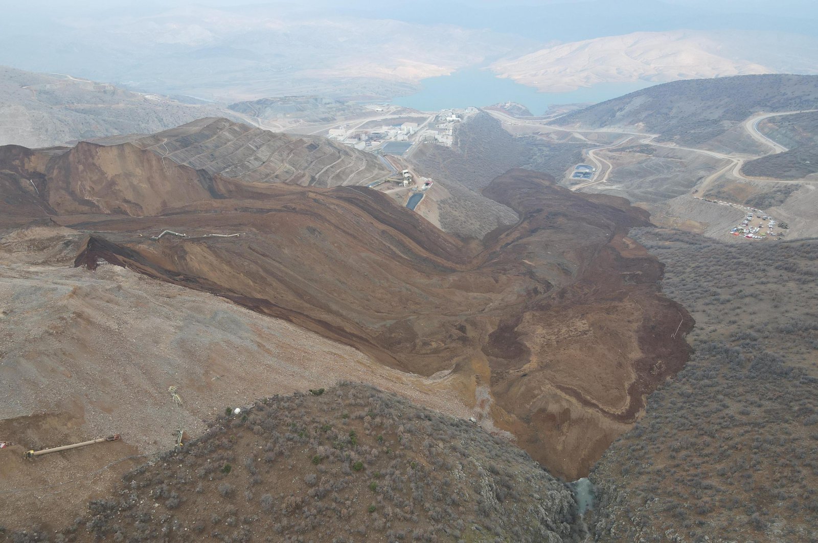 Shares dive as SSR Mining halts gold output in Türkiye after landslide - Daily Sabah