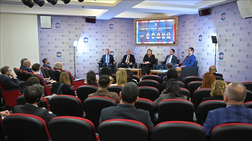 Ankara’da düzenlenen panelde Türkiye-Irak ilişkilerinde yeni dönem tartışıldı