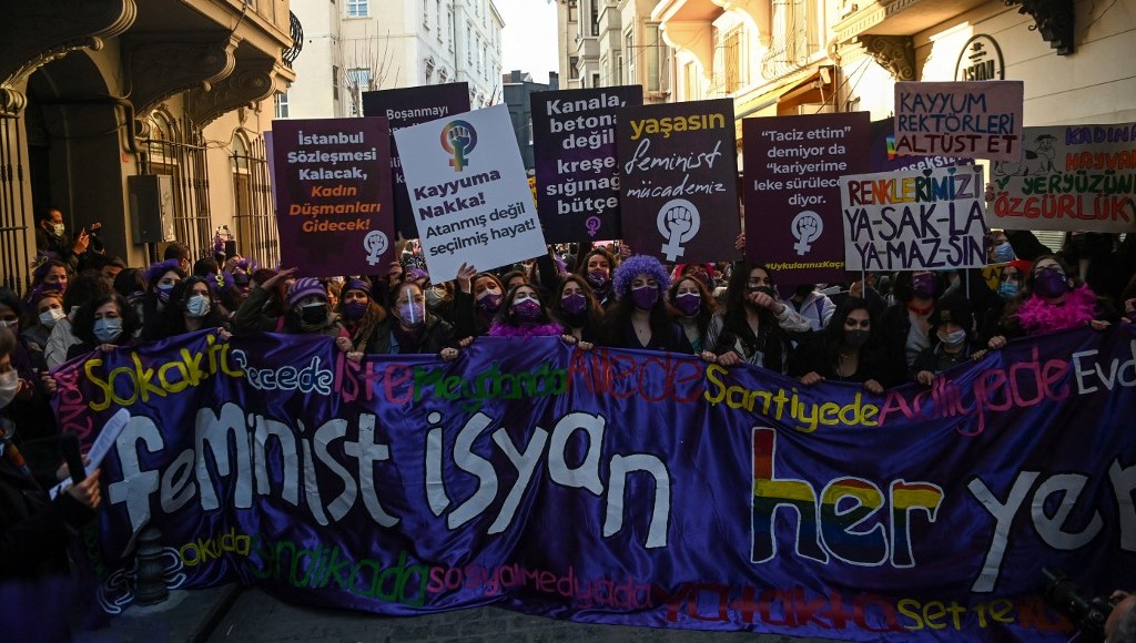 Regional appeals court finds violation in bans on 2022 Women’s Day march in İstanbul - TurkishMinute