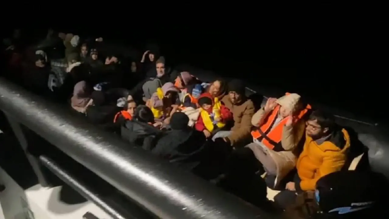 Turkish Coast Guard intercepts 39 irregular migrants attempting to reach Greek island - Türkiye Newspaper