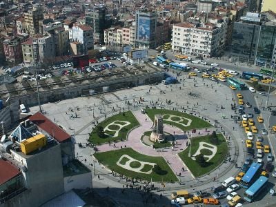 Türkiye yetkilileri 1 Mayıs gösterilerini İstanbul’un Taksim Meydanı’nda yasakladı