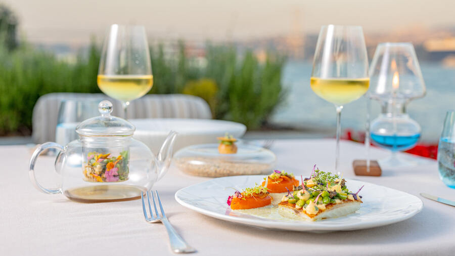 Four Seasons Istanbul at the Bosphorus: A Global Gastronomic Experience - Travel And Tour World